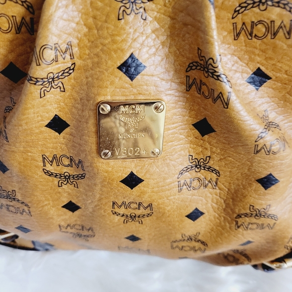 MCM Cognac crossbody - Picture 4 of 16